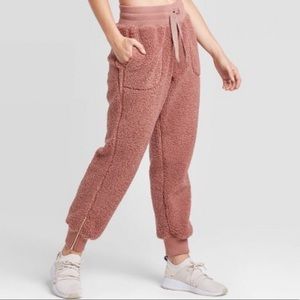 NWT Joylab Sherpa Fleece Jogger Pants